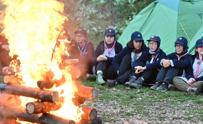 Bursa'da gençlere doğayla iç içe kamp fırsatı