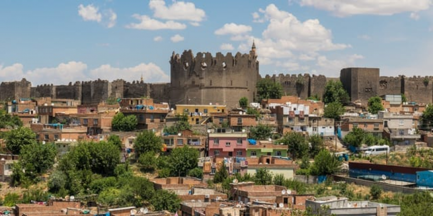 Diyarbakır’da engelli çocuk vurgunu!