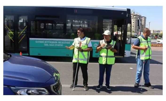 Görme Engelliler Trafik Denetimi Yaptı, Beyaz Bastona Dikkat Çekti