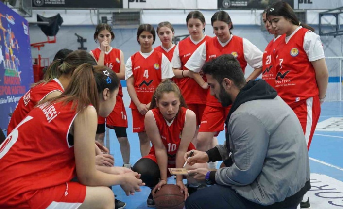 Normal bir sivilce sandı! Yaşadıkları film gibiydi