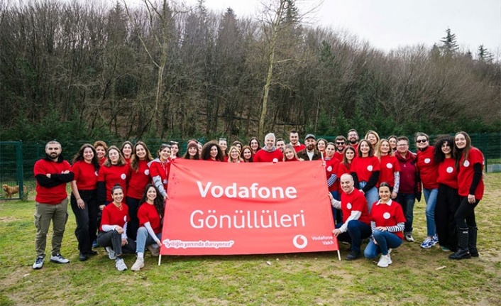 VODAFONE VAKFI, ENGELLİ HAYVANLAR İÇİN YÜRÜTEÇ ÜRETECEK