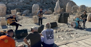 Adıyaman Nemrut Dağında Engelliler İçin Konser